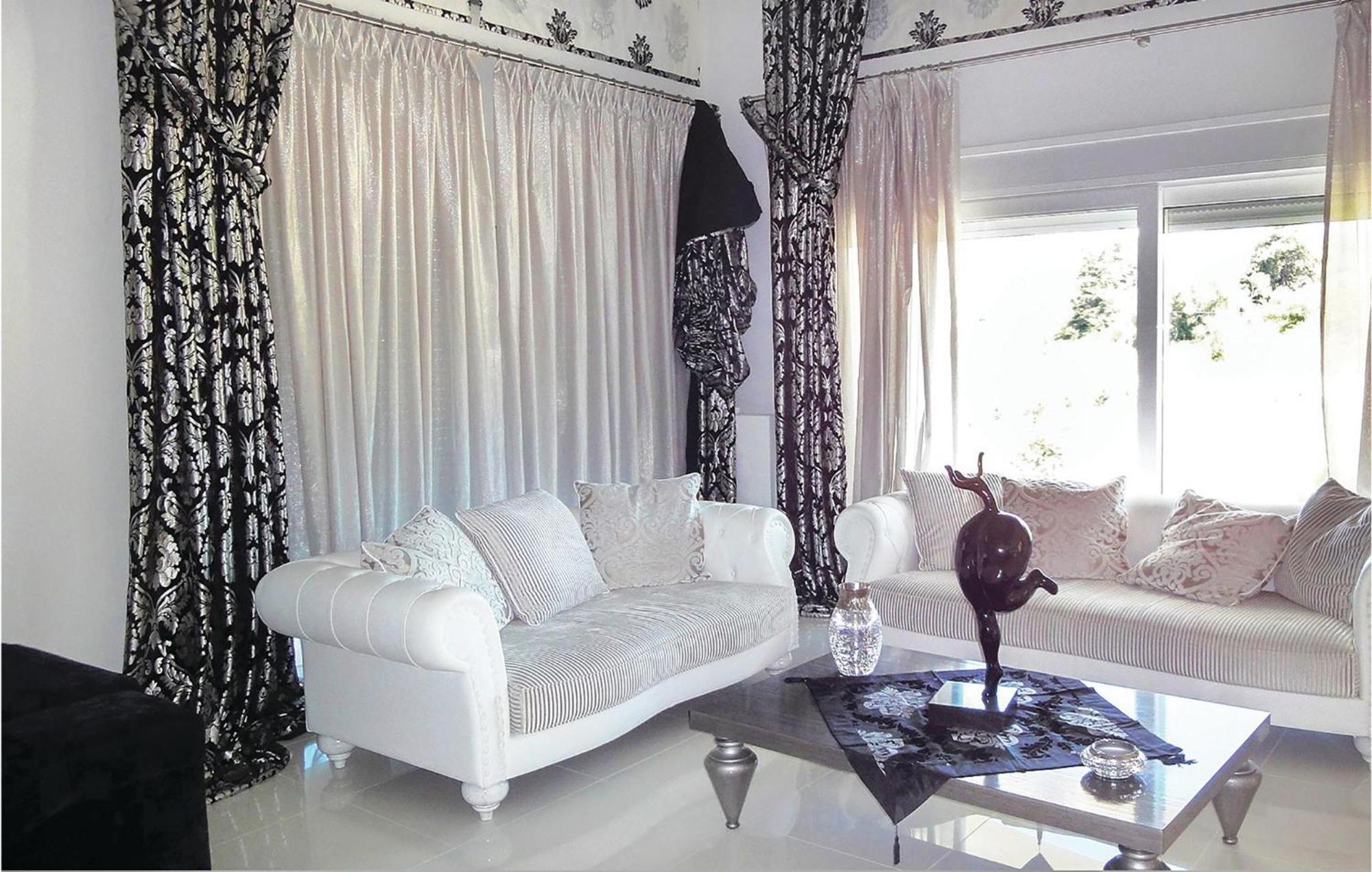 Lovely Home In Preveza With Outdoor Swimming Pool カナリ エクステリア 写真