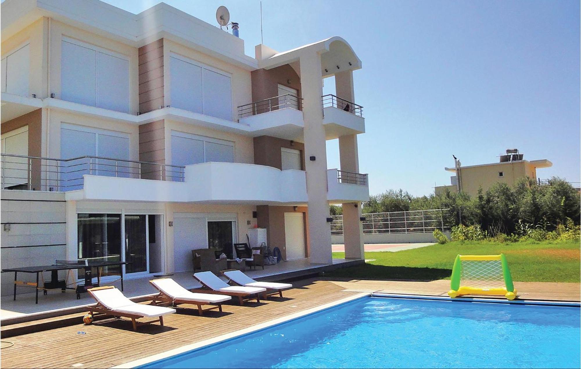 Lovely Home In Preveza With Outdoor Swimming Pool カナリ エクステリア 写真